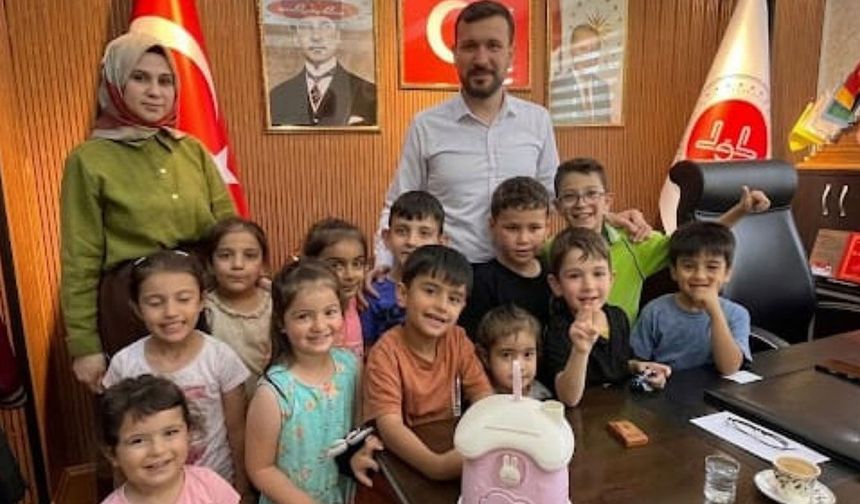 Yazıhan'da minikler, Filistinli kardeşlerini unutmadı