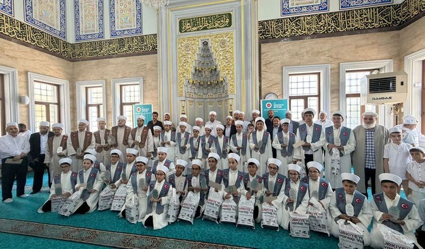 Bahçelievler'de 30 hafız icazet aldı