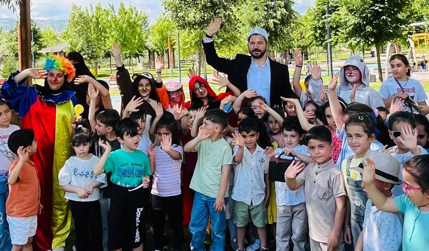 Genç'te minikler aileleriyle piknikte buluştu