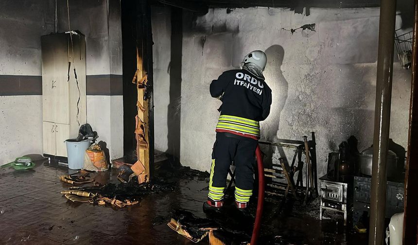 Ordu'da cami lojmanında yangın