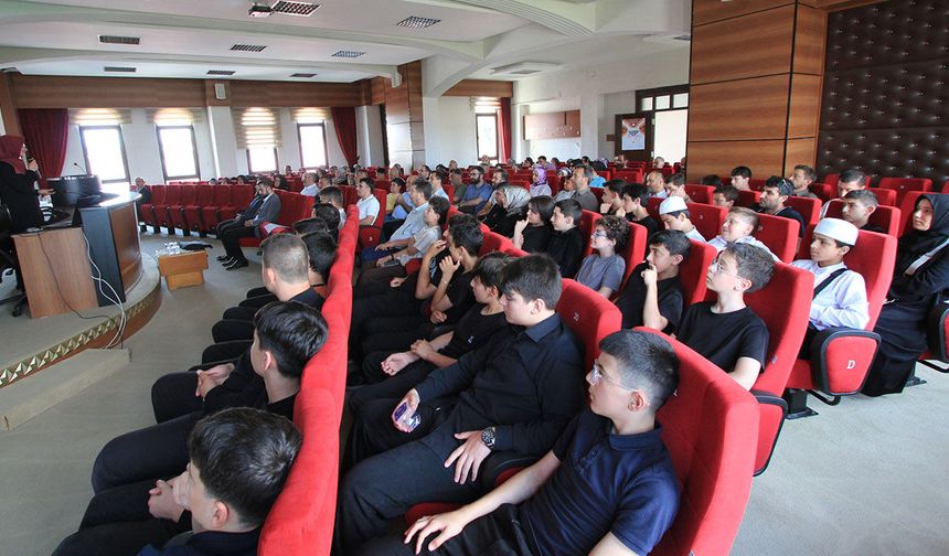 Kur’an Eğitim Merkezleri Sakarya’da tanıtıldı