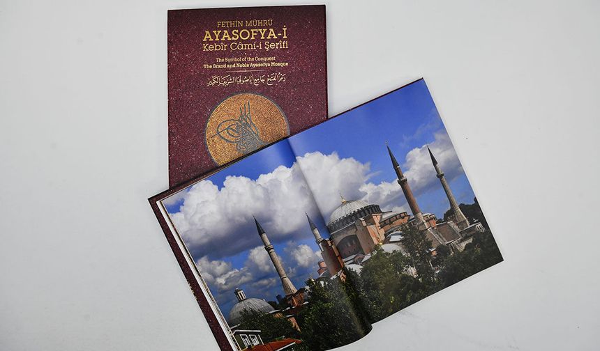 Ayasofya'nın kültürel mirasını kayıt altına alan çalışma yayımlandı