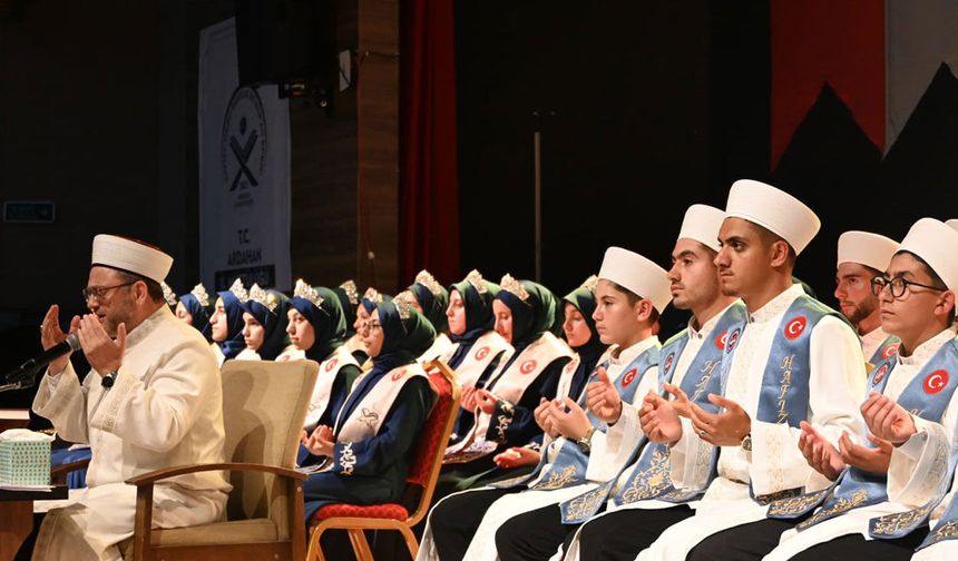 Ardahan'da ilk kez hafızlık icazet merasimi düzenlendi