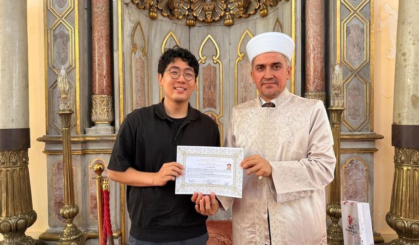 Güney Koreli Gyuyoun Shin Müslüman oldu