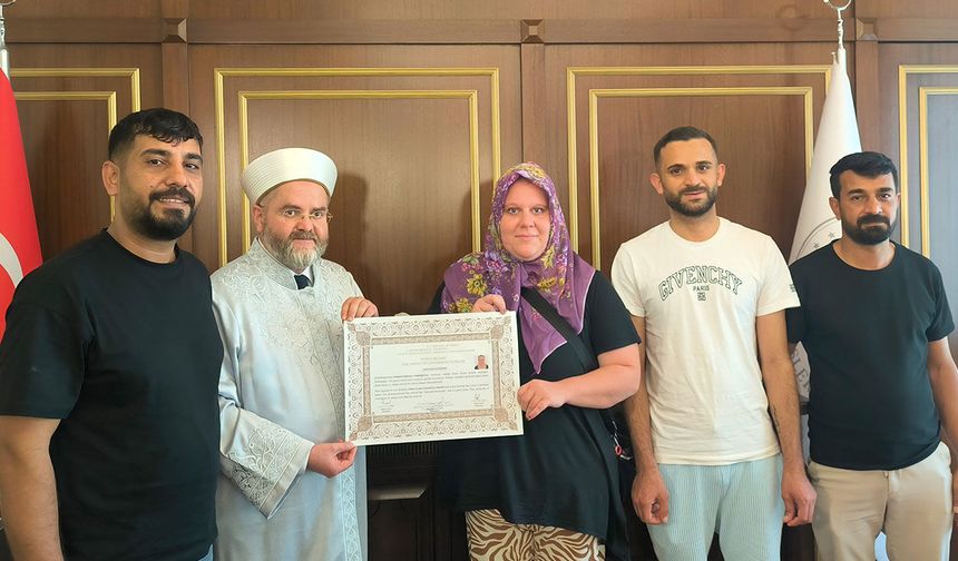 Almanyalı Lina, Gaziantep’te Müslüman oldu