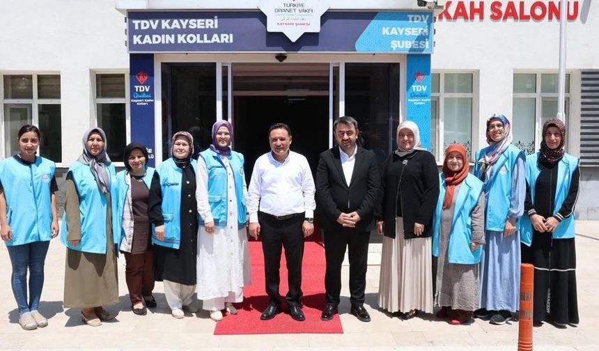 Vali Çiçek'ten TDV'ye ziyaret