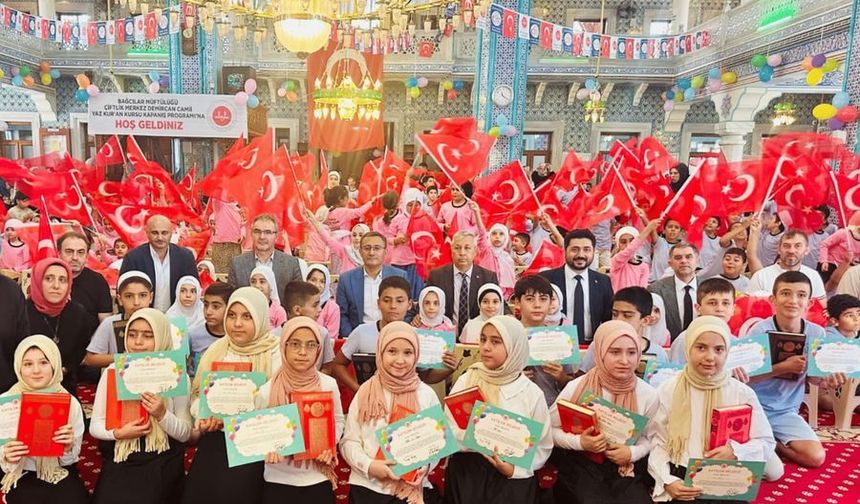 Bağcılar’da Yaz Kur’an Kursları kapanış programı yapıldı