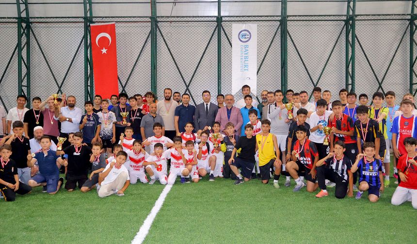 Bayburt’ta Yaz Kur’an Kursu Öğrencileri Futbol Turnuvasında Buluştu