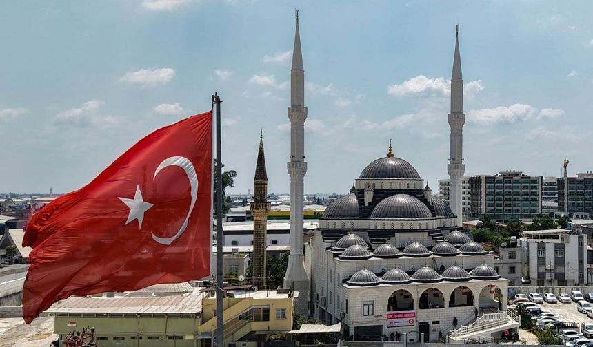 Hacı Arif Mercan Camii Dualarla İbadete Açıldı