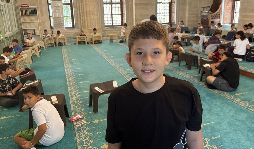 Tekirdağlı öğrenciler, biriktirdikleri harçlıklarını Filistinli çocuklara bağışladı