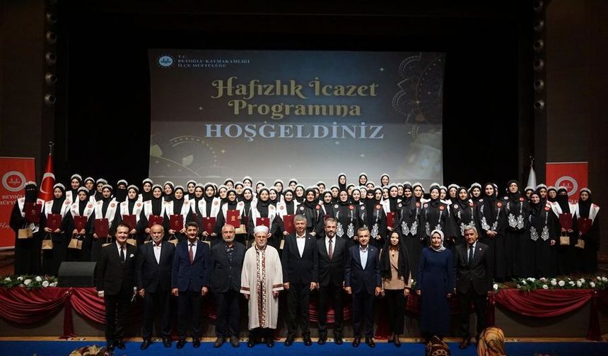 BEYOĞLU'NDA 138 HAFIZ İCAZET ALDI