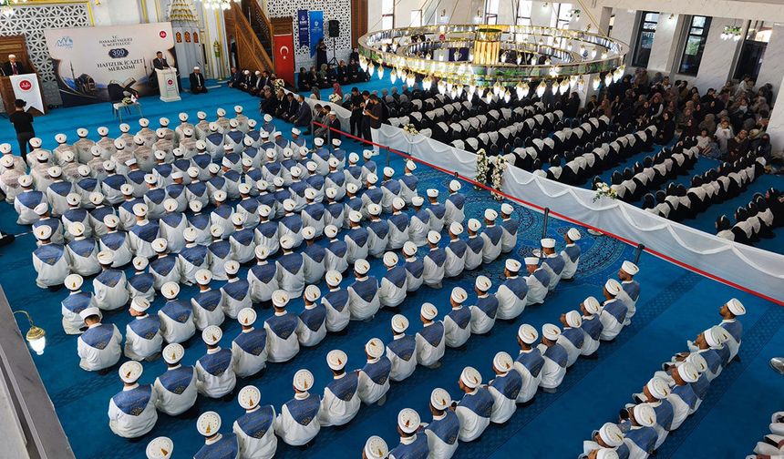 HAKKARİ'DE 300 HAFIZ İCAZET ALDI