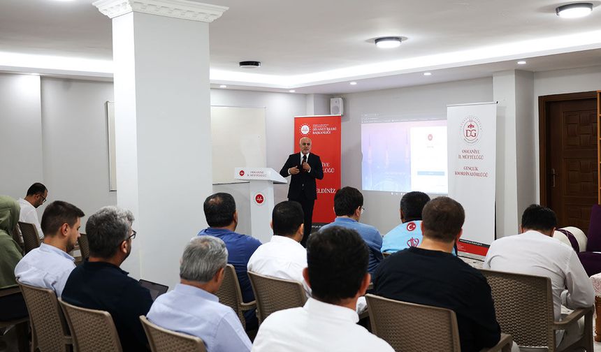 Osmaniye'de manevi rehberlere yönelik eğitim düzenlendi