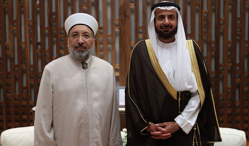 SUUDİ ARABİSTAN’DA RESMİ TEMASLARDA BULUNDU