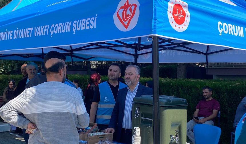 Üniversiteyi kazanan gençlere müftülükten sıcak karşılama