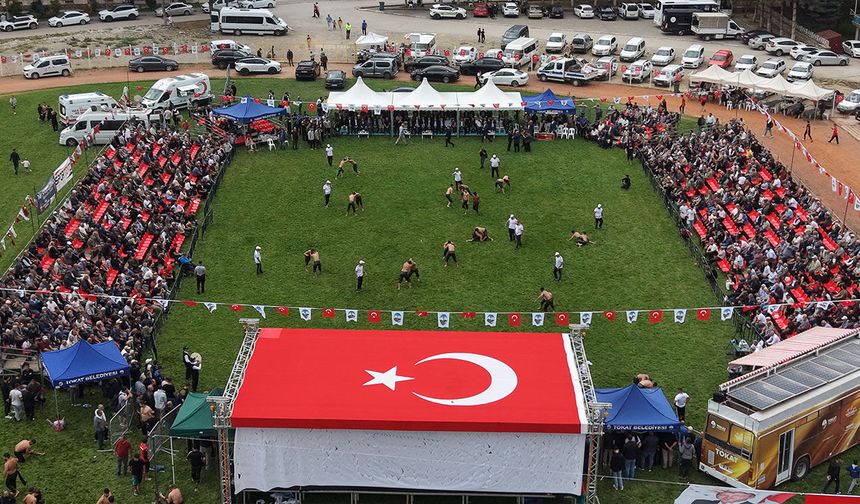 Tokat'ta yağlı güreş organizasyonu düzenlendi