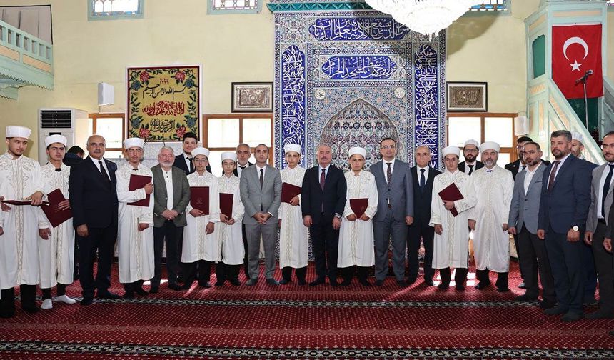 İskilip'te hafızlar belge aldı
