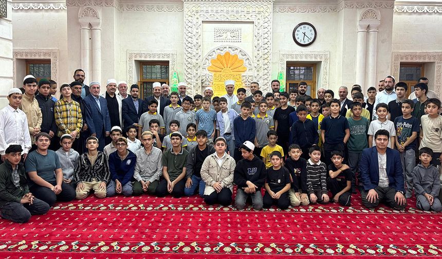 BAŞKAN YARDIMCISI HAZIRLAR, MARDİNLİLERLE BULUŞTU
