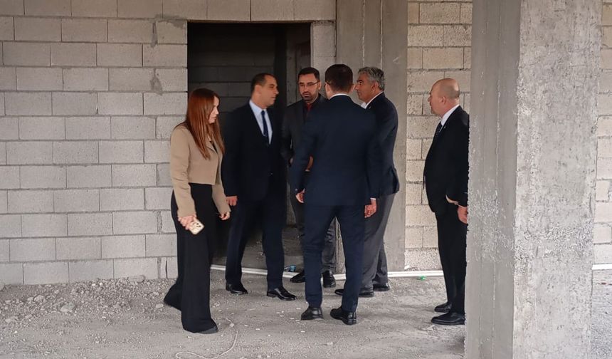 Iğdır Valisi Taşolar, müftülük inşaatını inceledi