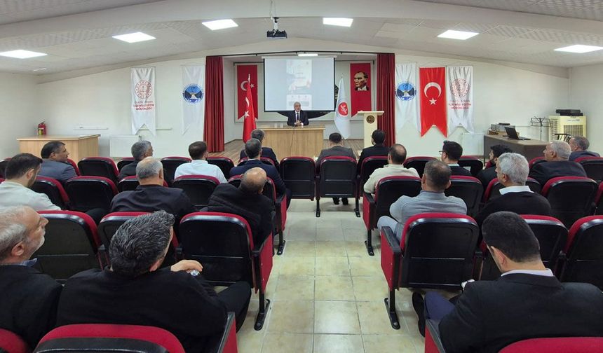 Keban'da "Cami ve Sosyal Hayat" konferansı
