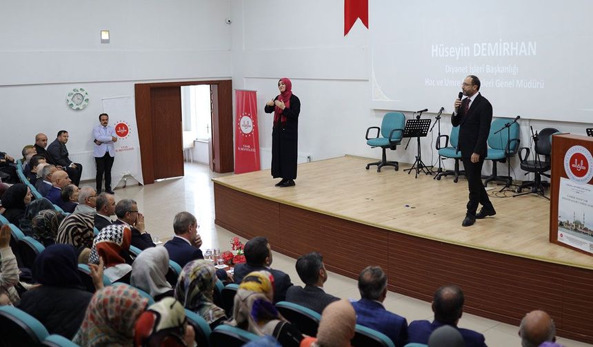 Genel Müdür Demirhan, Uşak'ta konferans verdi