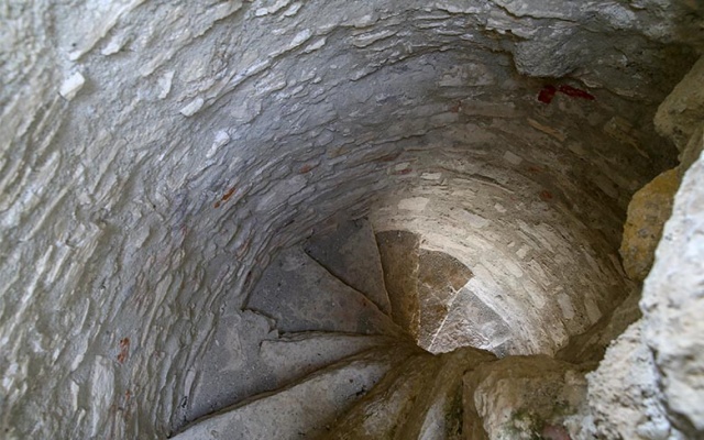 Çeşme'de 7 asırlık Çakabey Külliyesi Camii ayağa kaldırılıyor