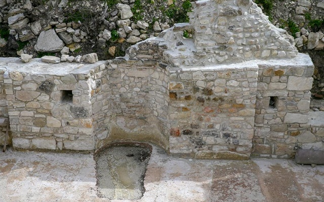 Çeşme'de 7 asırlık Çakabey Külliyesi Camii ayağa kaldırılıyor