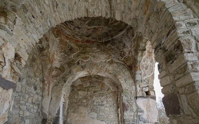 Çeşme'de 7 asırlık Çakabey Külliyesi Camii ayağa kaldırılıyor
