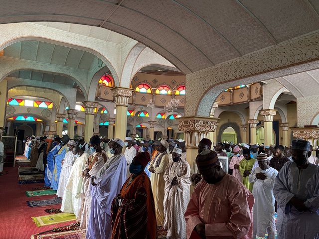 Osmanlı’nın Nijerya’ya kadar götürdüğü İslam kültürü ve mimarisi, Nijeryalı Müslümanların İslam dinini taşıdığı Ngaoundere’nin camilerinde hala yaşatılıyor.
