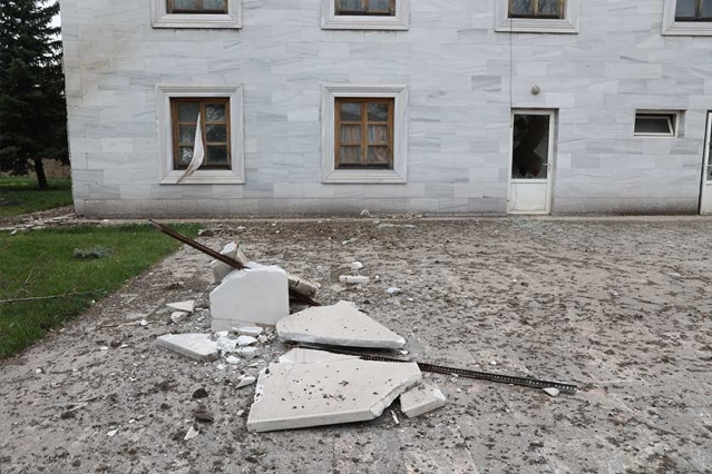 Türkiye, savaş başladığında camiye sığınan sivillerin tahliyesi için Rusya ve Ukrayna ile yoğun diplomasi trafiği yürütmüştü. Caminin bulunduğu bölge Rus ordusunun kontrolüne geçtiğinde, camideki siviller tahliye edilmişti.