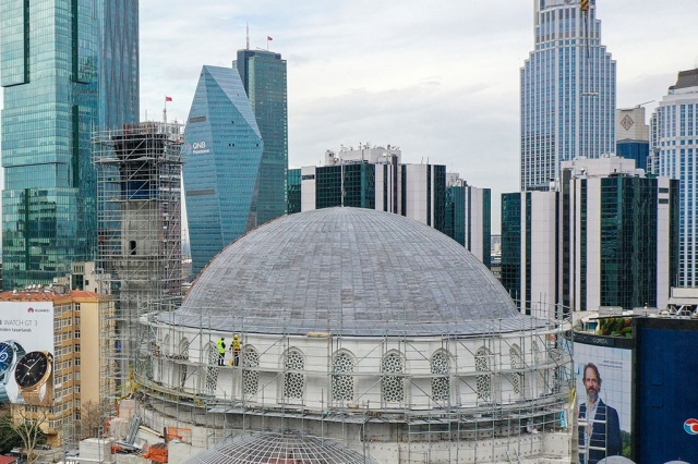 Caminin kaba inşaatını bitirdiklerini belirten Külünk, çalışmalarla ilgili şunları anlattı: