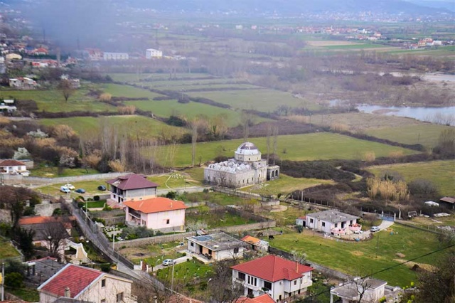 Şantiyenin altı ay içinde kurulup restorasyon çalışmalarının başlamasını beklediklerini ifade eden Podgorica, restore edildikten sonra bu caminin İşkodra'da bir turizm destinasyonu haline de geleceğini vurguladı.