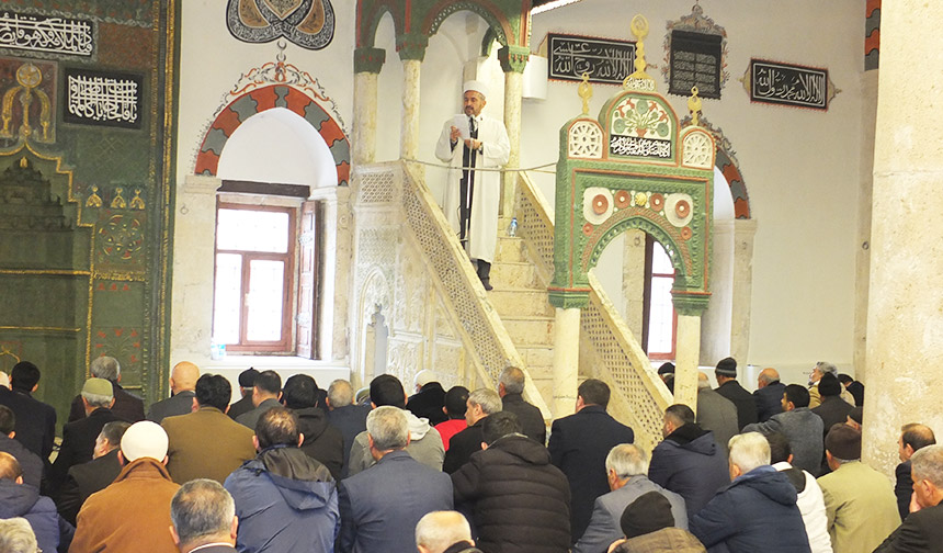 Elazığ'da-restorasyonu-tamamlanan-228-yıllık-cami-ibadete-açıldı-22