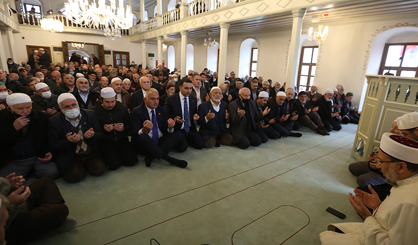 Sarıyer-Ali-Kethüda-Camii-yeniden-ibadete-açıldı03