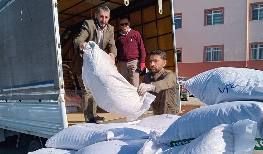 Çorum’dan-deprem-bölgesine-yardımlar-sürüyor01