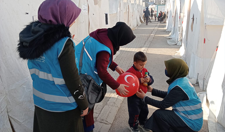 Din görevlileri deprem bölgesindeki çalışmalarını sürdürüyor02