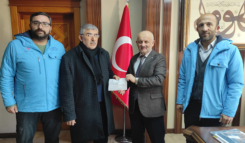 Kutsal topraklara gitmek için biriktirdikleri paralarını bağışladılar01