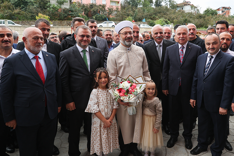 20231002 Başkan Erbaş, Trabzon'da açılışlara katıldı (1)