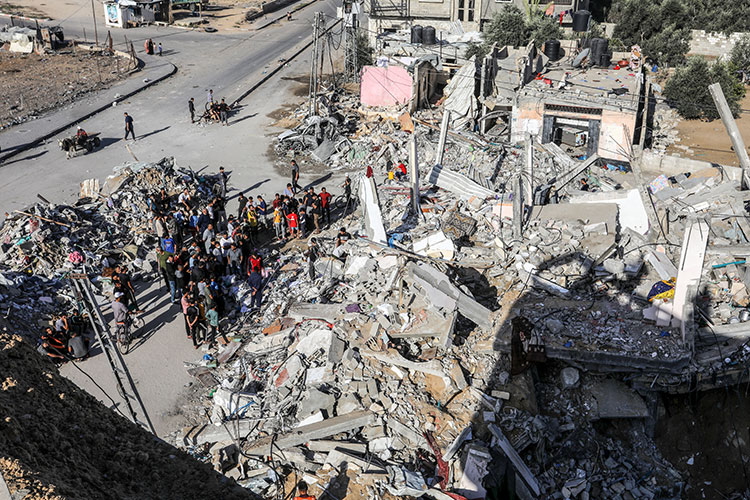 İsrail, Gazze'deki Şifa Hastanesi Yerleşkesi'nde bir poliklinik binasını bombaladı (4)