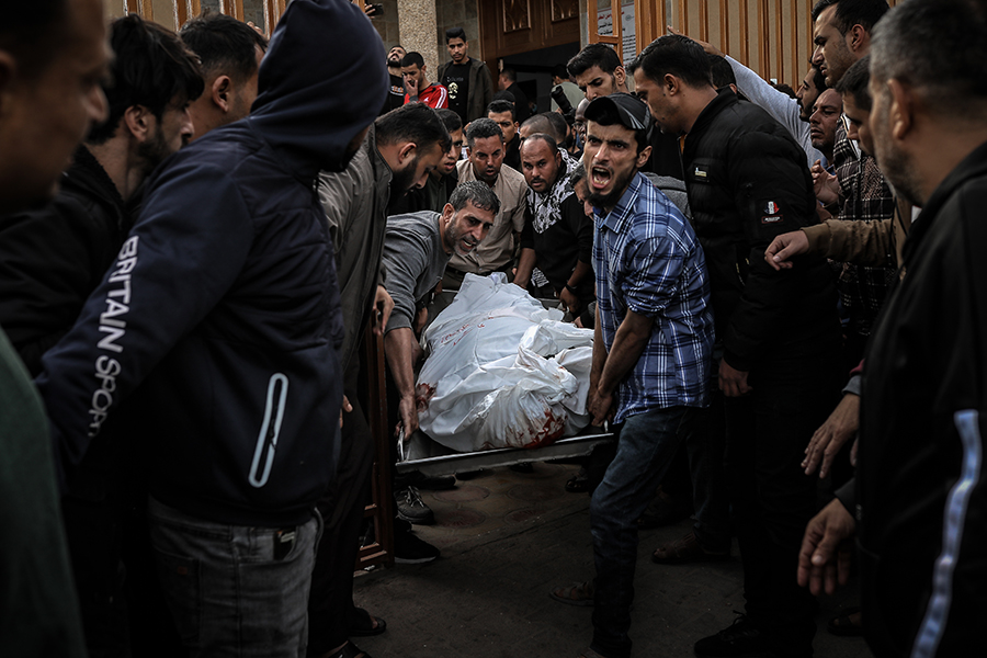 Katil İsrail'in Gazze'de gece boyu süren hava ve topçu saldırılarında onlarca kişi öldü (2)