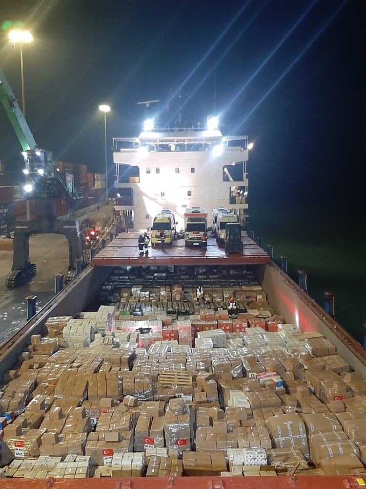 Türkiye'den Gazze'ye insani yardım malzemesi taşıyan ikinci gemi Mısır'a doğru yola çıktı (1)