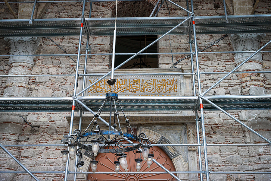 2024.03.23 İzmir'de Depremde Hasar Gören Asırlık Cami Restore Ediliyor (2)