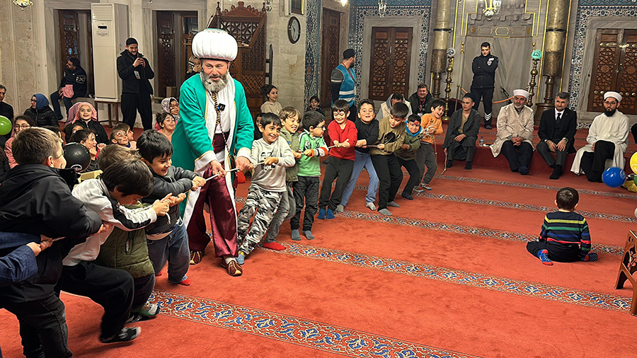 Üsküdar’da Çocuklar Camide Ramazan Şenliğinde Buluştu (1)