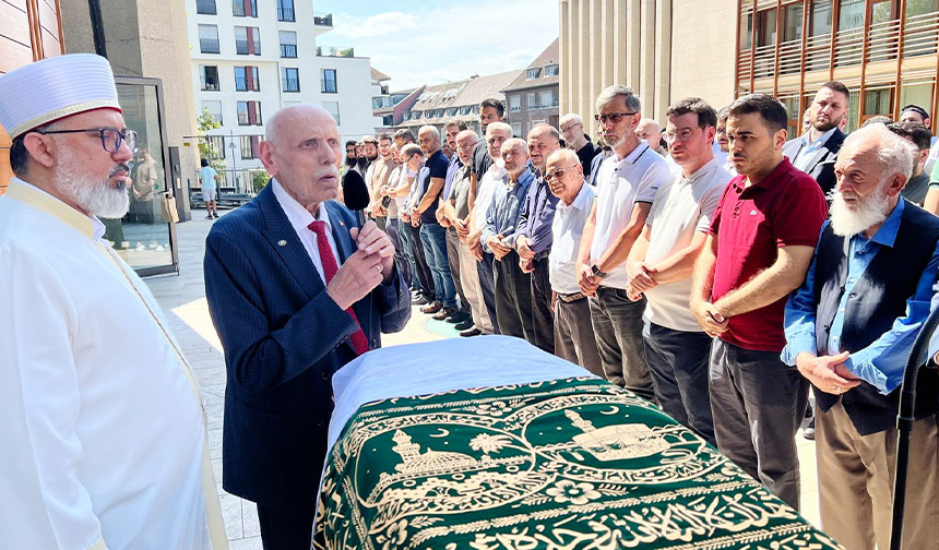 Ditib Uzunalioglu Cenaze 1