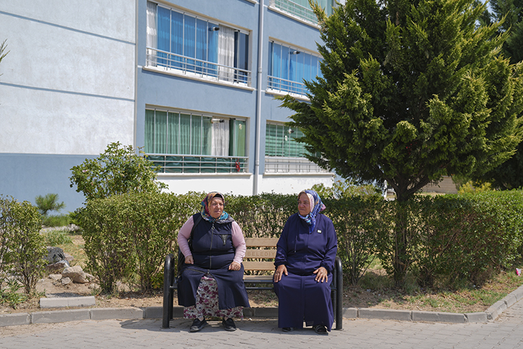 Umre Parasını Taşıdığı Cüzdanını Kaybeden Kadın, Bulan Kişiden Yardım Bekliyor 2