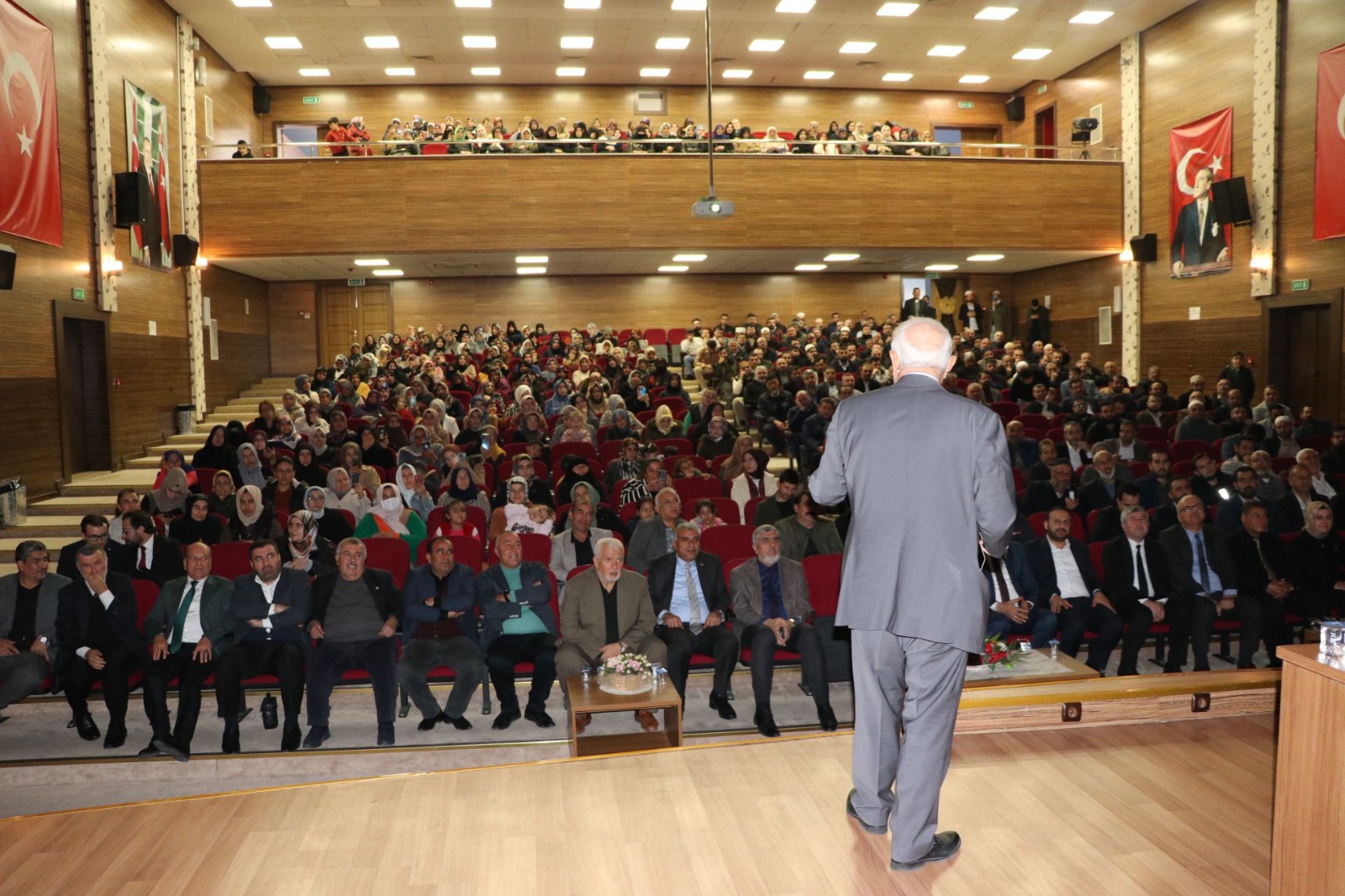 ‘’Bağımlılık Ve Aile’’ Konulu Konferans Düzenlendi1