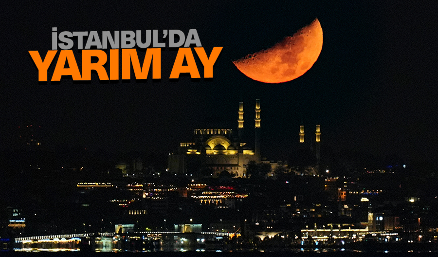 İstanbul’da yarım ay Süleymaniye Camii'nin süsledi