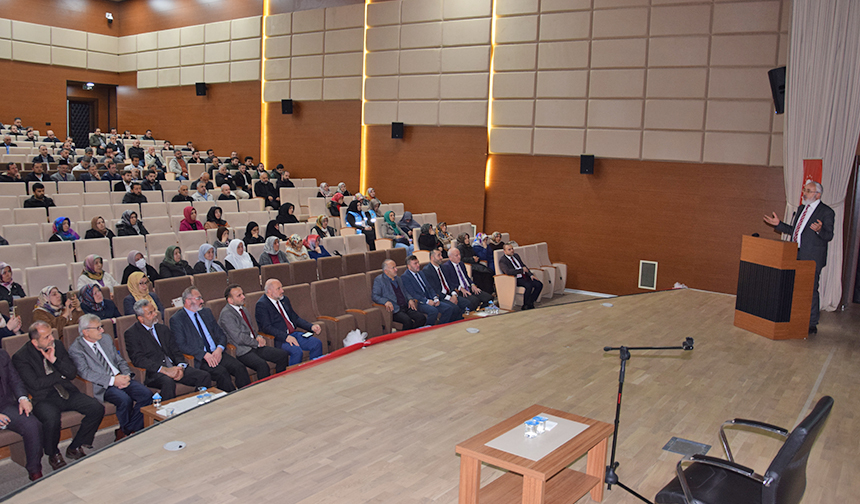 Prof Dr Akpınar Aile Yuvası Güçlü Bir Toplumun Kalbidir 7