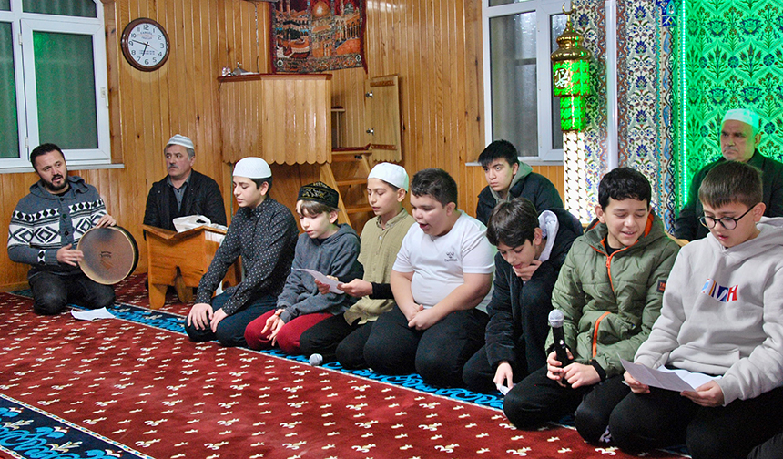 Karabük Cami Genç 44