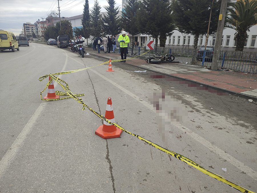 2025.01.17 Samsun'da Motosiklet Sürücüsü Imam Trafik Kazasında Hayatını Kaybetti (2)